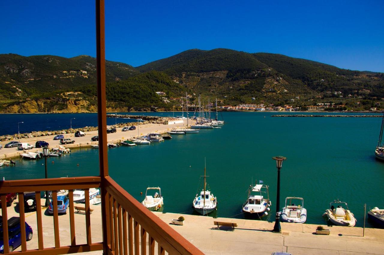 Georgios L Hotel Skopelos Town Bagian luar foto