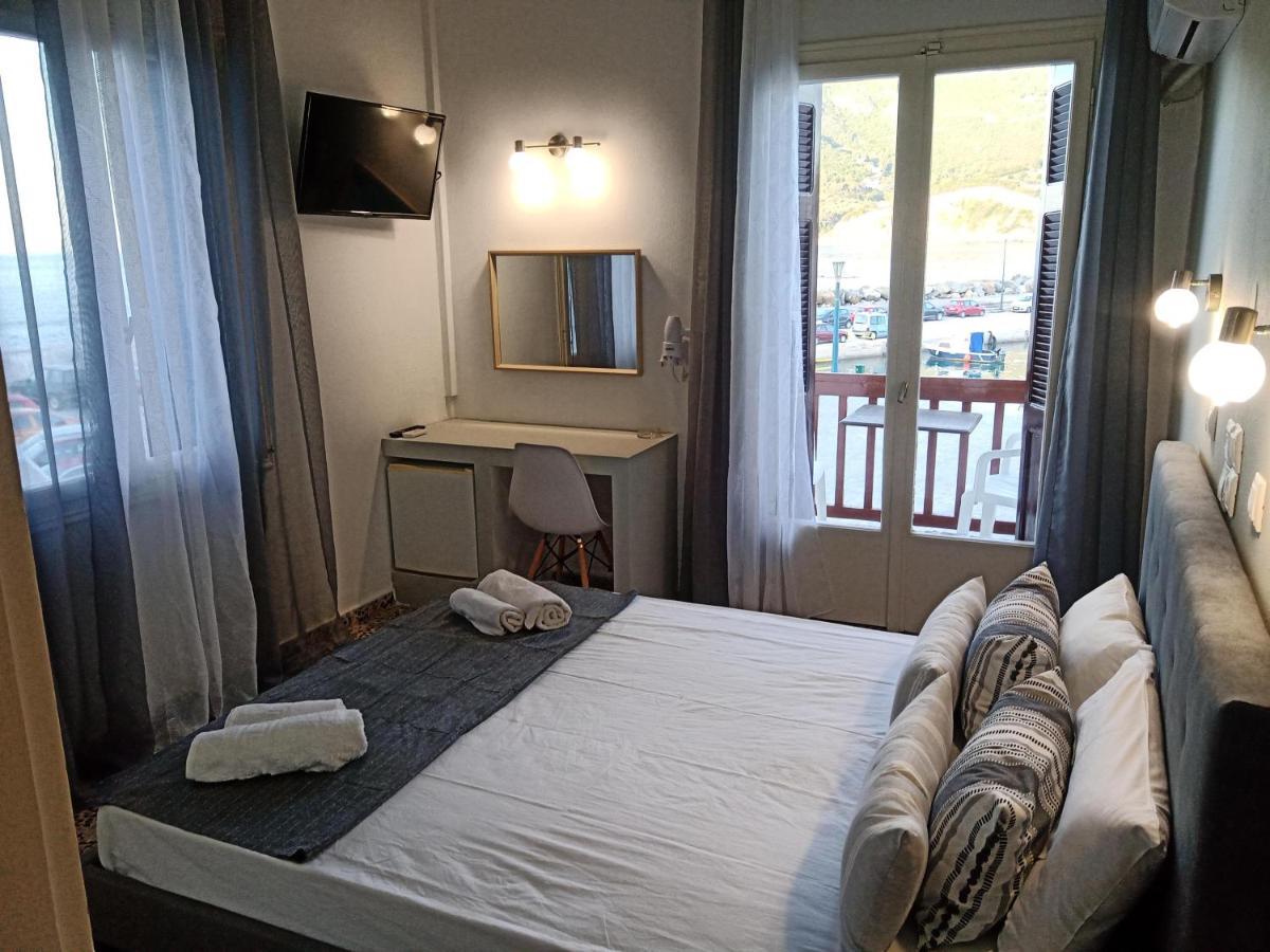 Georgios L Hotel Skopelos Town Bagian luar foto