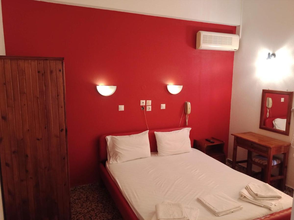 Georgios L Hotel Skopelos Town Bagian luar foto
