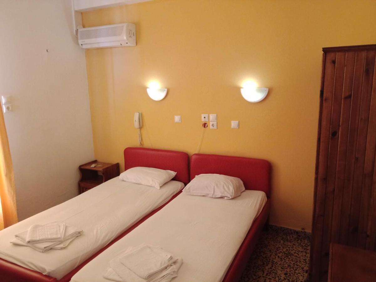 Georgios L Hotel Skopelos Town Bagian luar foto