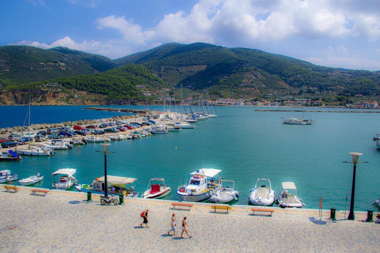 Georgios L Hotel Skopelos Town Bagian luar foto