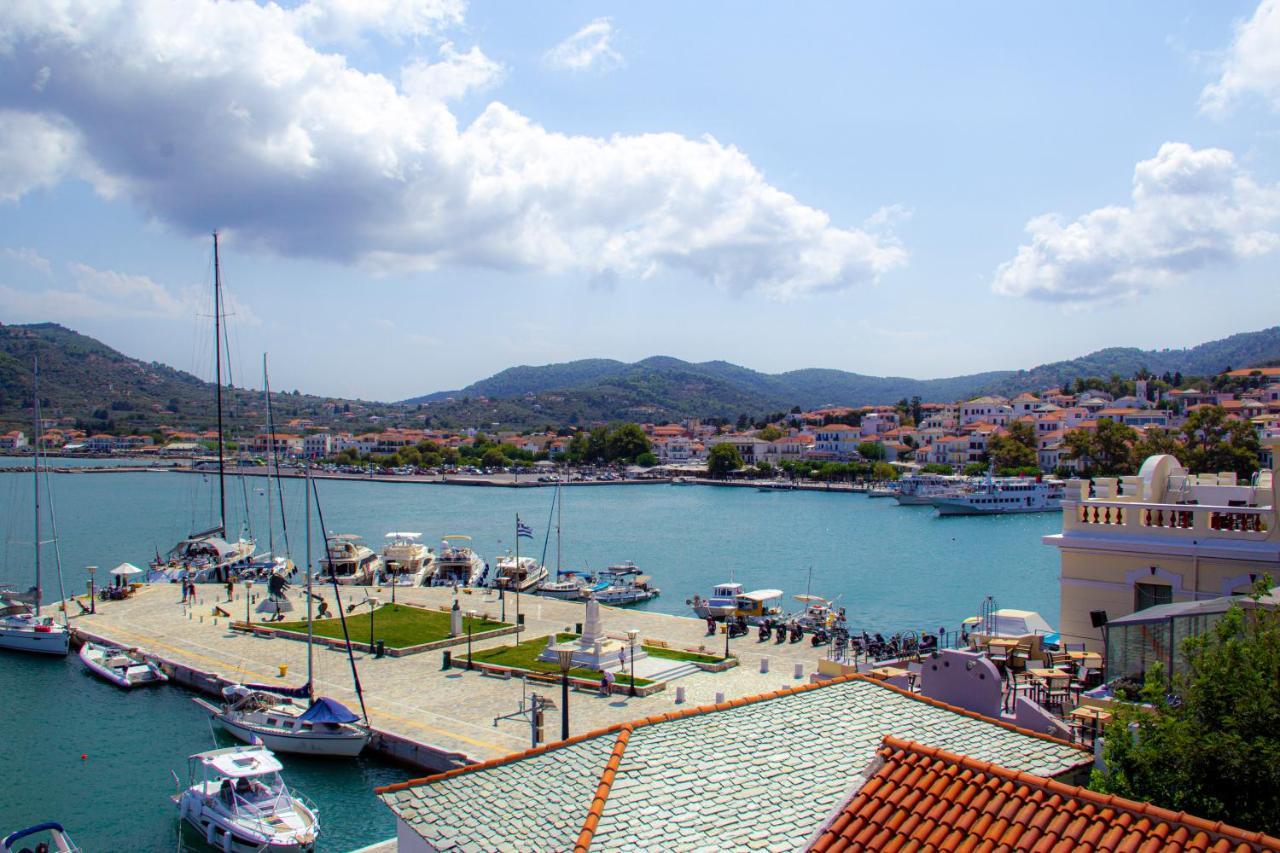 Georgios L Hotel Skopelos Town Bagian luar foto